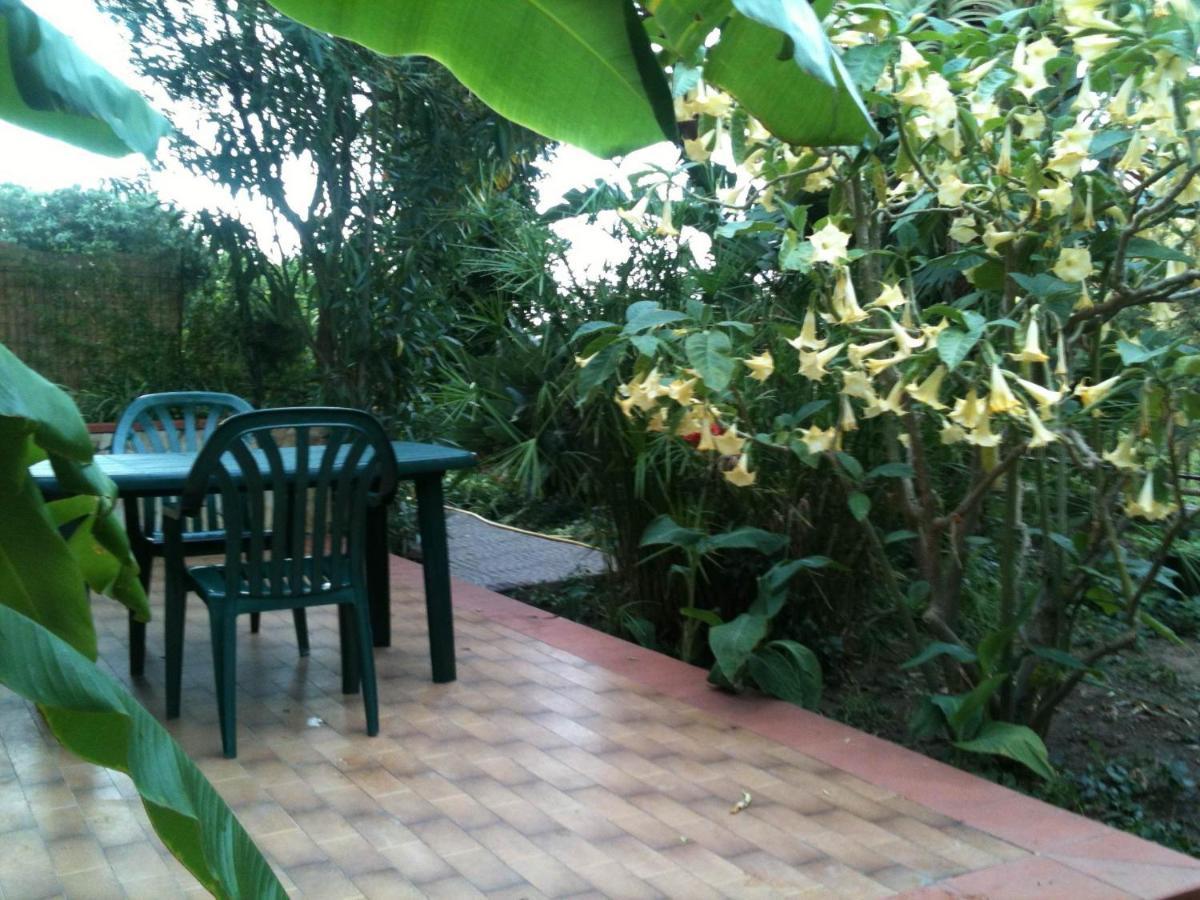 Stanza In Villa Con Giardino Vista Mare Чефалу Екстер'єр фото