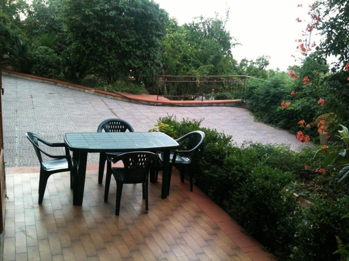 Stanza In Villa Con Giardino Vista Mare Чефалу Екстер'єр фото