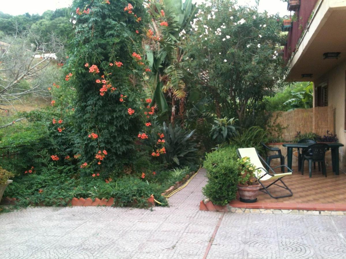 Stanza In Villa Con Giardino Vista Mare Чефалу Екстер'єр фото