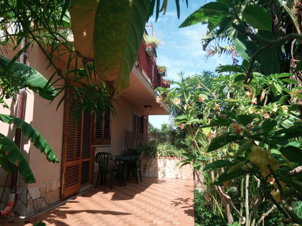 Stanza In Villa Con Giardino Vista Mare Чефалу Екстер'єр фото
